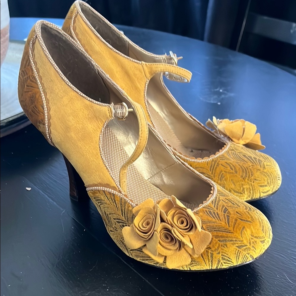 Velvet Mustard Floral Yellow Women's Heels